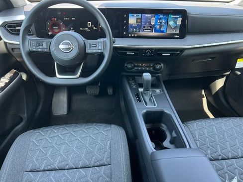 New 2026 Nissan Kicks SV w/ SV Premium Package AWD/4WD image 2