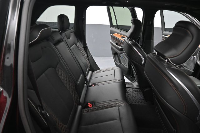 Used 2022 Jeep Grand Cherokee Summit AWD/4WD image 26