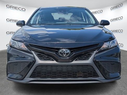 Used 2023 Toyota Camry SE FWD image 2