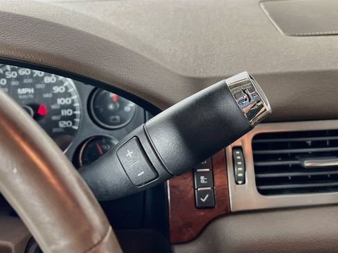 Used 2012 Chevrolet Tahoe LTZ AWD/4WD image 21