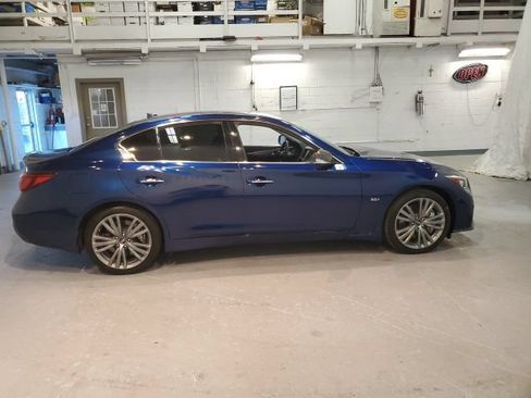 Used 2018 INFINITI Q50 Sport AWD/4WD image 7