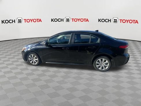 Used 2023 Toyota Corolla LE image 14
