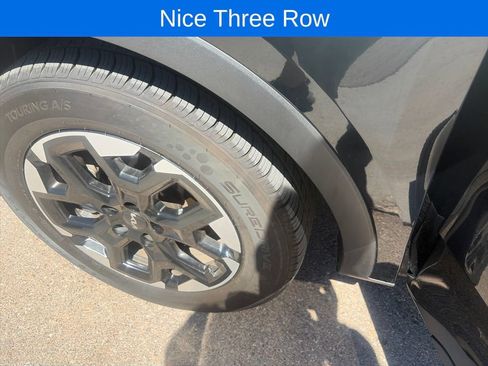 Used 2024 Kia Sorento S FWD image 37