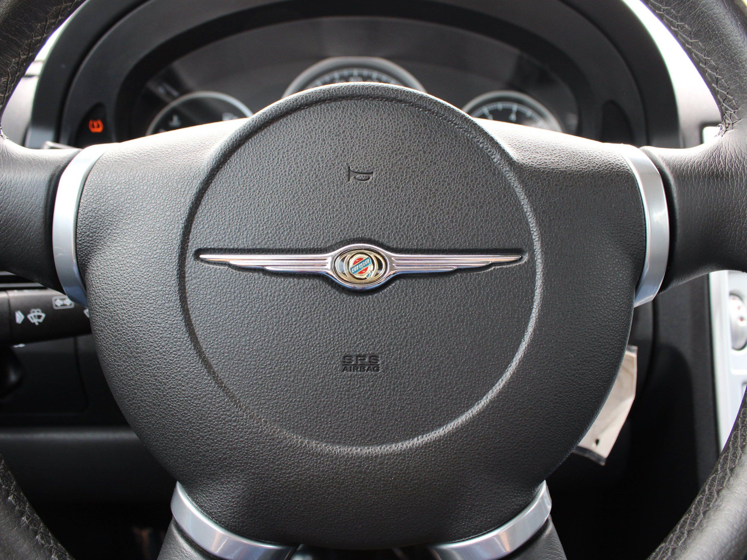 Used 2005 Chrysler Crossfire Limited RWD image 13