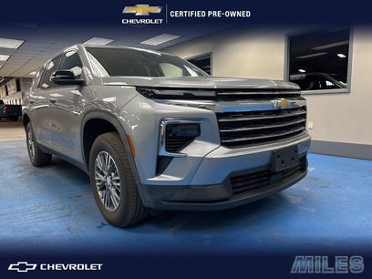 Certified 2025 Chevrolet Traverse LT