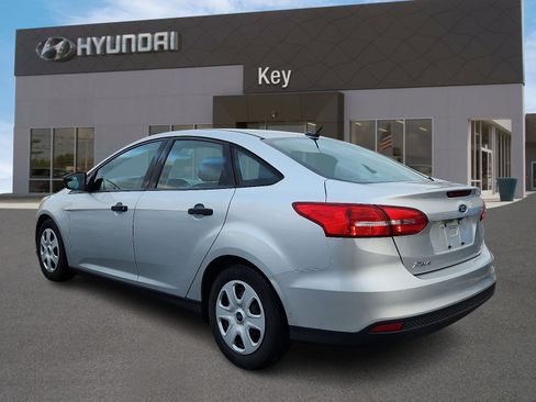 Used 2016 Ford Focus S image 5