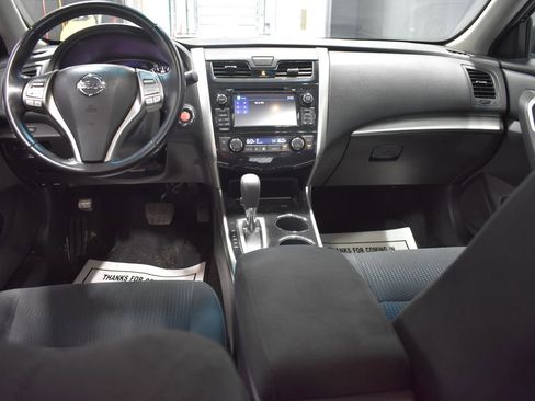 Used 2014 Nissan Altima 2.5 SV w/ Convenience Package image 13