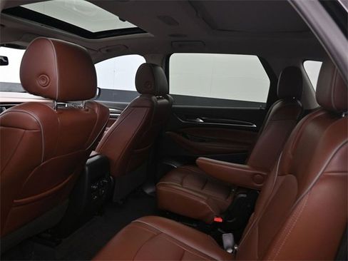 Used 2021 Buick Enclave Avenir w/ Avenir Technology Package image 16