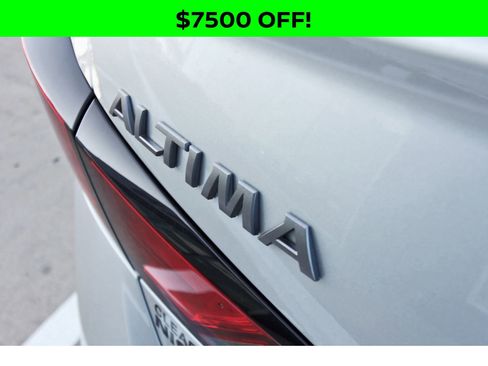 New 2025 Nissan Altima 2.5 SR w/ SR Premium Package image 12
