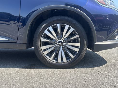 Used 2020 Mitsubishi Outlander SE FWD image 9