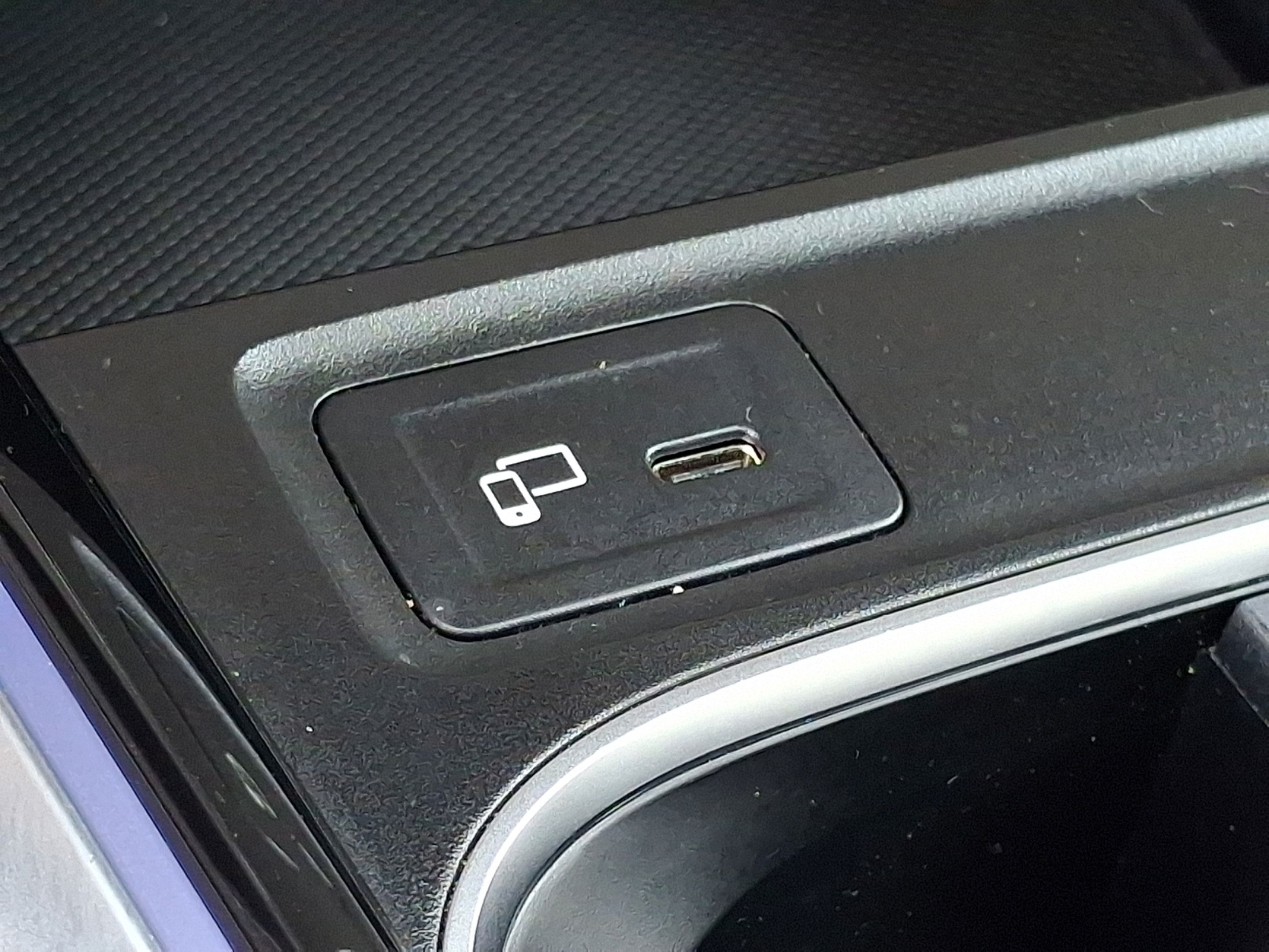 Used 2023 Mercedes-Benz GLB 250 4MATIC image 21