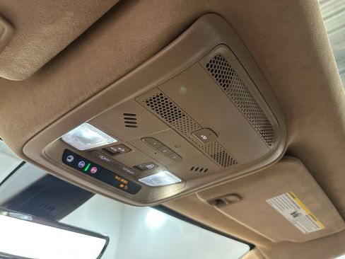 Used 2023 Cadillac XT5 Sportv w/ Platinum Package AWD/4WD image 73