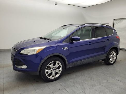 Used 2016 Ford Escape SE w/ Equipment Group 201A image 2