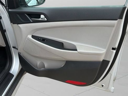 Used 2018 Hyundai Tucson SEL FWD image 10