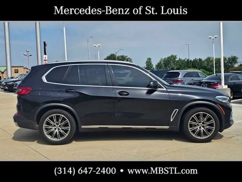 Used 2019 BMW X5 xDrive40i w/ Premium Package 2 AWD/4WD image 2