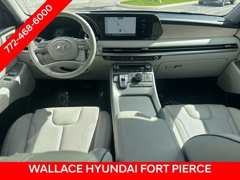 Used 2024 Hyundai Palisade Limited AWD/4WD image 18