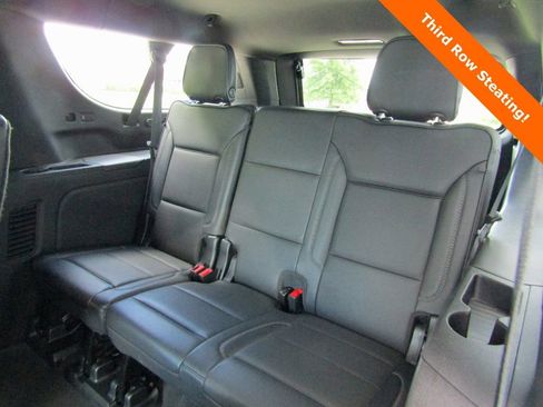 Used 2023 GMC Yukon XL Denali image 23
