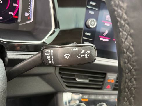 Used 2019 Volkswagen Jetta SEL w/ Cold Weather Package FWD image 45