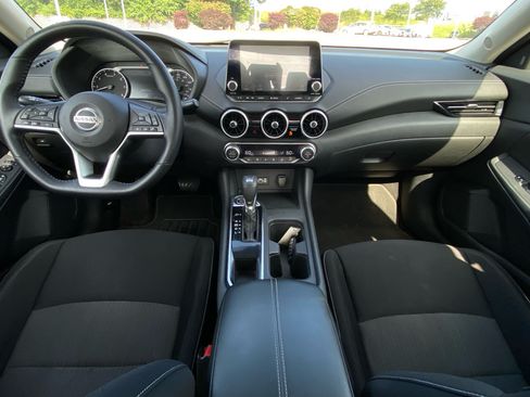 Used 2020 Nissan Sentra SV w/ Trunk Package FWD image 16