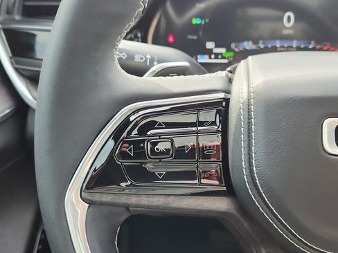 Used 2022 Jeep Grand Cherokee Overland image 20