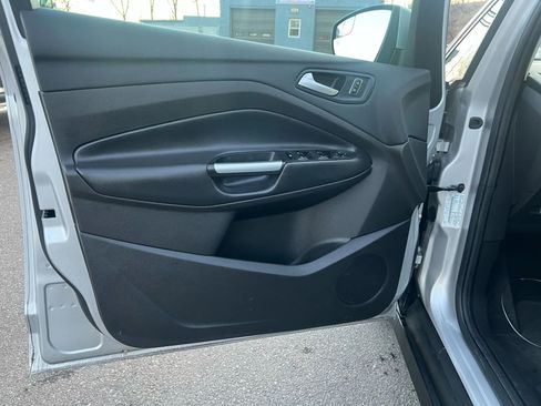 Used 2016 Ford C-MAX Energi SEL image 28