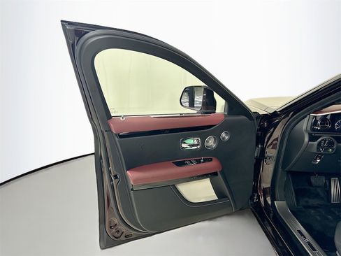 Certified 2023 Rolls-Royce Ghost Black Badge w/ Black Badge Ghost Package image 16