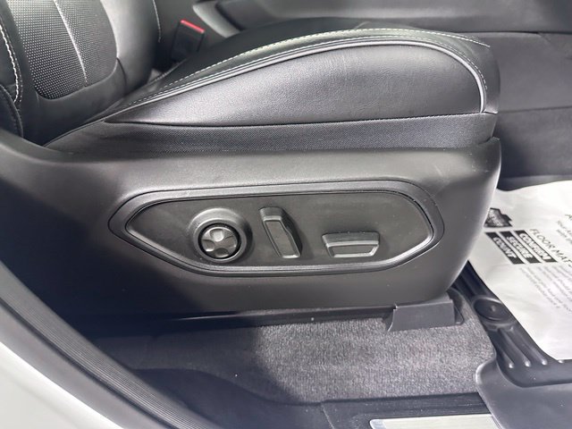 Used 2022 Jeep Grand Cherokee Overland AWD/4WD image 11