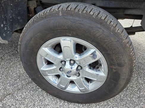 Used 2013 Ford F150 XLT w/ Luxury Equipment Group AWD/4WD image 10