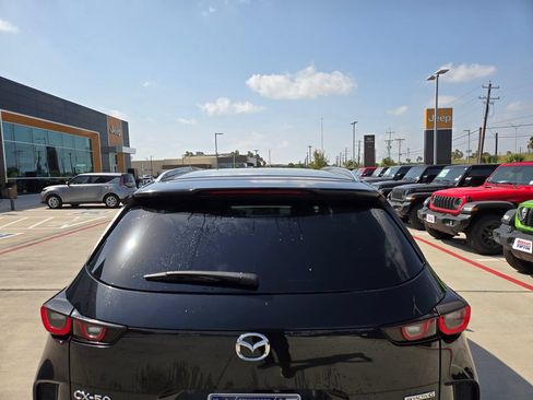 Used 2025 MAZDA CX-50 AWD 2.5 S w/ Preferred Package image 4