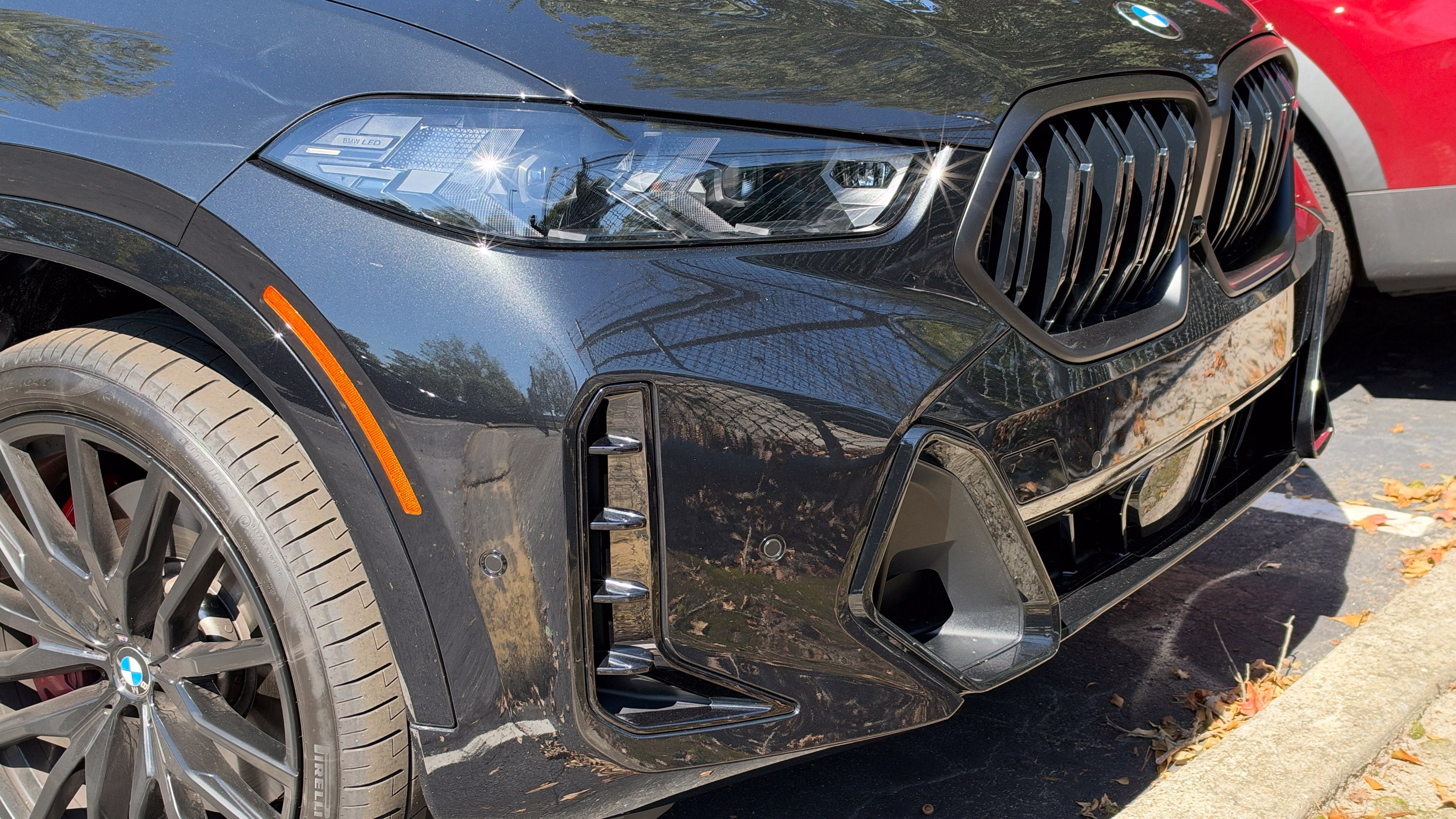Used 2027 BMW X6 M60i AWD/4WD image 2