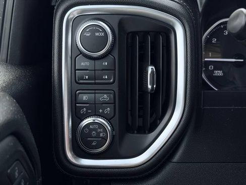 Used 2021 GMC Sierra 2500 SLT w/ SLT Premium Package AWD/4WD image 34