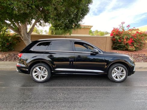 Used 2021 Audi Q7 2.0T Premium Plus w/ Executive Package image 9