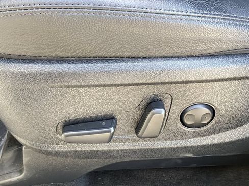 Used 2022 Hyundai Palisade SEL w/ Premium Package FWD image 23