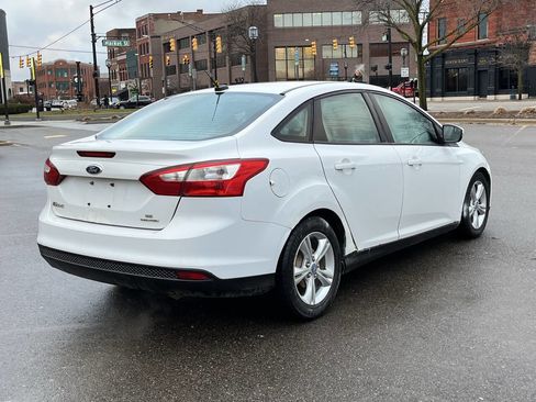 Used 2013 Ford Focus SE image 8