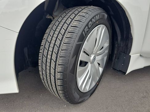 Used 2024 Nissan Leaf S FWD image 34