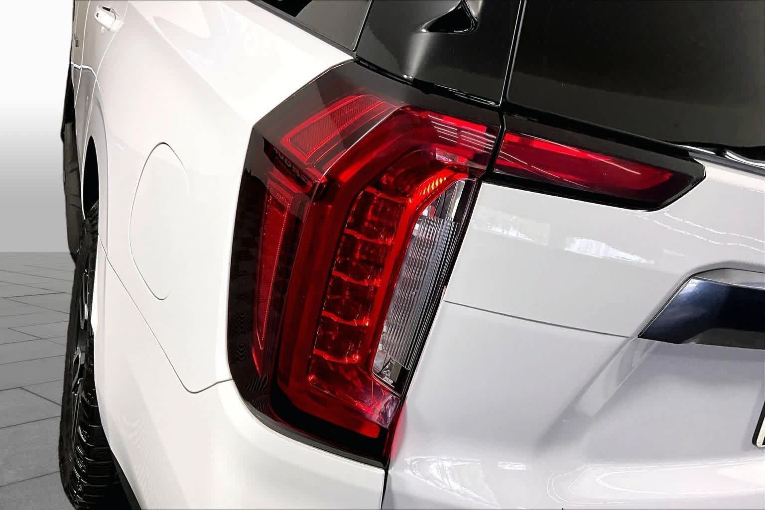 Certified 2023 GMC Yukon AT4 AWD/4WD image 28