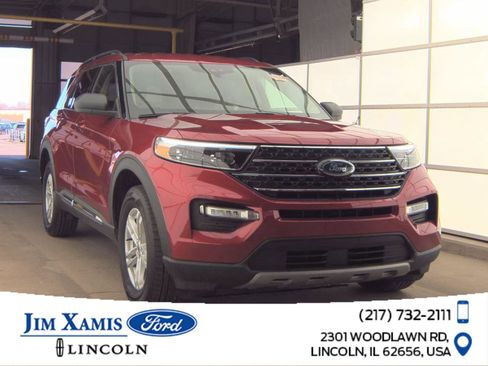 Used 2024 Ford Explorer XLT w/ Equipment Group 202A AWD/4WD image 1