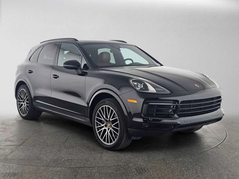 Used 2021 Porsche Cayenne AWD/4WD image 7