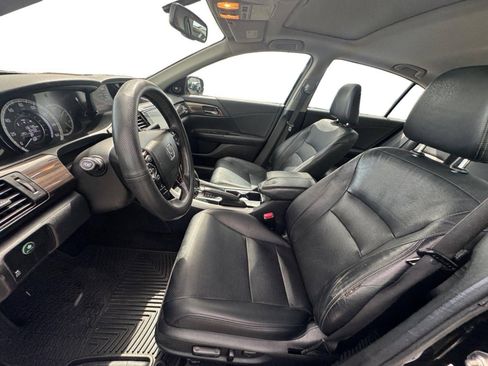 Used 2017 Honda Accord EX-L image 10