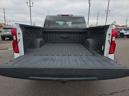 Used 2021 Chevrolet Silverado 1500 Custom w/ Rally Edition image 13