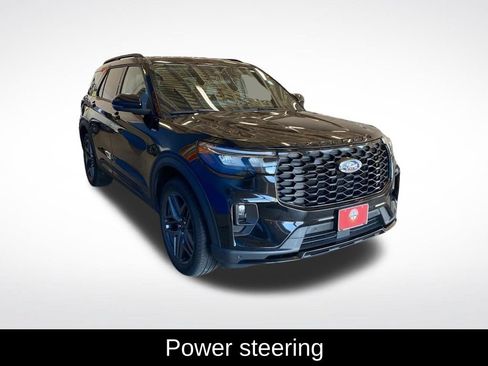 Used 2025 Ford Explorer ST-Line w/ ST-Line Street Pack AWD/4WD image 15