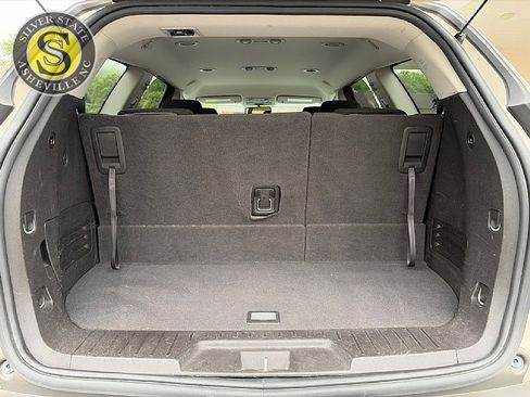 Used 2010 Chevrolet Traverse LT w/ Personal Connectivity Package FWD image 25
