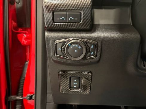 Used 2018 Ford F150 Raptor w/ Equipment Group 802A Luxury AWD/4WD image 17