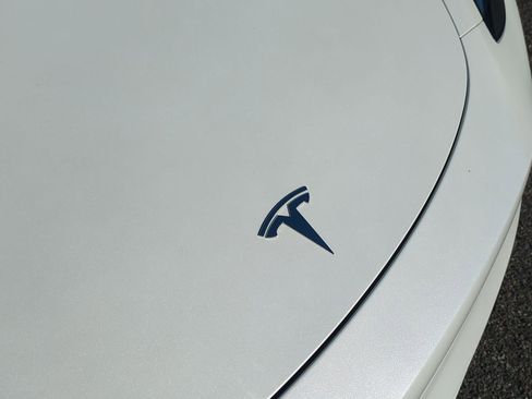 Used 2023 Tesla Model Y Long Range image 29