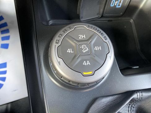 New 2025 Ford Bronco Badlands w/ Sasquatch Package image 29