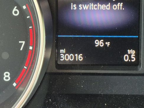 Used 2021 Volkswagen Tiguan S FWD image 14