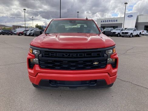 Used 2022 Chevrolet Silverado 1500 Custom image 2