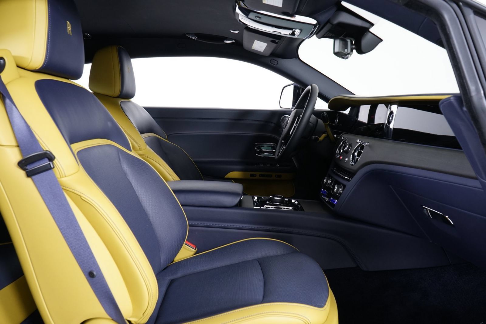 Used 2025 Rolls-Royce Spectre w/ Leather Finishing Pack AWD/4WD image 32
