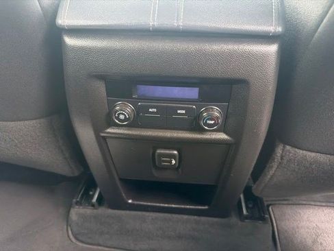Used 2021 Chevrolet Traverse LT w/ LPO, Black Accent Package AWD/4WD image 27