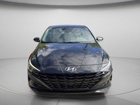 Used 2023 Hyundai Elantra SEL image 3